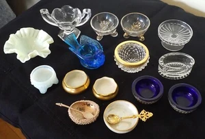 Antico sale aperto collezione di 17 pezzi. -Da tutto il mondo- Francia, Baviera, Irlanda - Foto 1 di 8