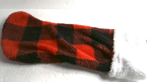 Medias de Navidad Sherpa 100 % poliéster estampadas rojas/negras nuevas con etiquetas - Imagen 1 de 3