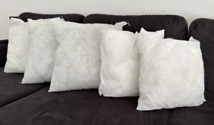 5 Kissen - Dekokissen - Füllkissen - Kissenfüllung - Inlett - Couchkissen - Bild 1 von 1