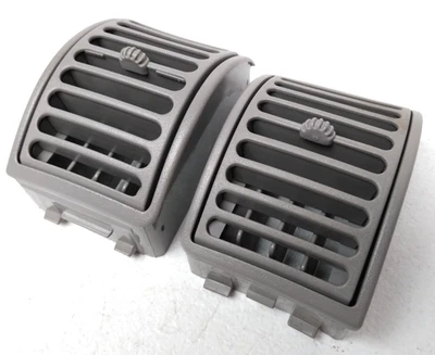 1995-1998 GMC Sierra Yukon Denali Escalade Passenger Side Dash Air Vent Gray R94 - Image 1 of 4