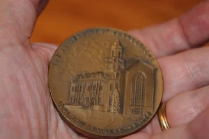 1881 -1956 The University of Connecticut 75th Anniversary Bronze Medal Whitehead - Picture 1 of 18