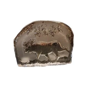 Vintage Milchglas Kunstglas graviert Elch Briefbeschwerer Eda Kristall Schweden - Bild 1 von 10