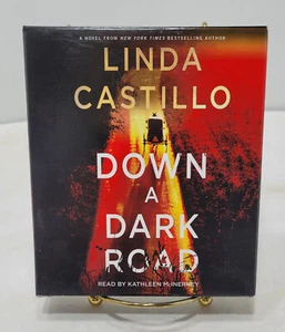 "Down a Dark Road" 8 Disc Hörbuch von Autor Linda Castillo, Kate Burkholder #9 - Bild 1 von 3