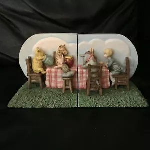 Disney Classic Winnie the Pooh & Friend GARDEN PARTY Bookend Figurine Statue Set - Picture 1 of 7
