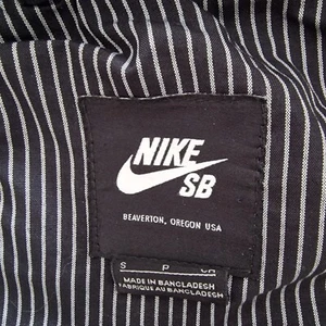 NIKE SB CASUAL JACKET TAG SIZE : S LIGHT BLACK FADED TRIM - Picture 1 of 12