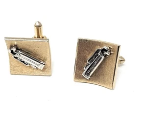Vintage Swank Cufflinks - Golf Clubs / Golf Bag - Brushed Goldtone w/ Silver Bag - Picture 1 of 3