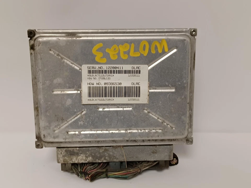 Used Engine Control Module (ECM) fits: 2001 Chevrolet Silverado 2500 pickup Elec Foto 1 de 4