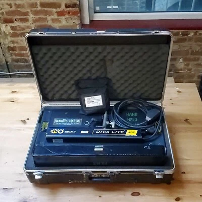 Kino Flo Diva-Lite 400 - Image 1 of 3