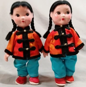 2 alte chinesische Zwillingsmädchen Puppen, alle original 6 1/2 Zoll - Bild 1 von 2