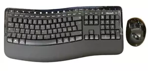 Microsoft 5050 Wireless Comfort Desktop Keyboard and Mouse Italian Layout QWERTY - Picture 1 of 9