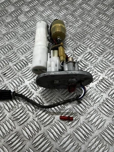 Aprilia Pegaso 650 Strada 2007 bomba de combustible gasolina (dañada) 2005-2010 - Imagen 1 de 11