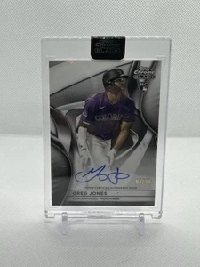 2025 Topps Chrome Black Greg Jones Encased Ivory Autograph 03/10 - Rockies - Bild 1 von 2
