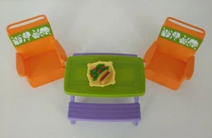 Loving Family Dollhouse RV Beach Lounge Chairs Picnic Table~Food Meal Plate 4pc - Picture 1 of 5