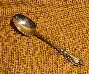 Oneida LOUISIANA stainless teaspoon; brand new - Picture 1 of 3