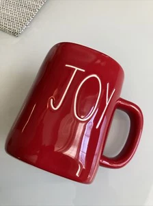 Neu Rae Dunn Joy rot Weihnachtstasse Holiday Collection - Bild 1 von 6