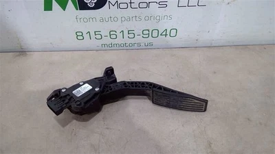2017-2024 CHEVROLET COLORADO ACCELERATOR PEDAL ASSY OEM 84317852 - Image 1 of 4