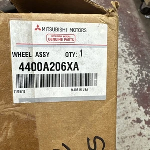 Mitsubishi 4400A206XA Steering Asm Black Leather 2004-2011 Endeavor NOS - Picture 1 of 20