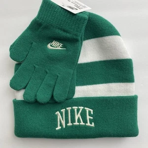 Set cappello e guanti invernali Nike Youth nuovi con etichette, righe verdi e bianche - Foto 1 di 7