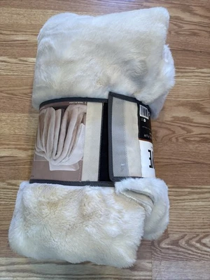 Manta de piel sintética FRYE Luxe 60x70 crema marfil felpa reversible Foto 1 de 4