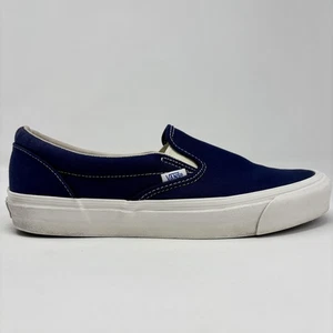 Vans Shoes Mens 10.5 Navy Classic Slip-On Canvas Skate Street Low Top Comfort - Picture 1 of 9