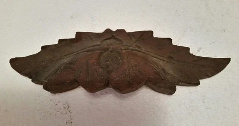 SINGLE BIG ANTIQUE CARVED  SOLID WALNUT  DRAWER PULL HANDLE (21BG) Cover