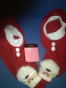 NWT GIRLS JOE BOXER CHRISTMAS SLIPPER SOCKS RED WHITE SOCK SZ 6-8.5 SHOE 6-13.5 - Picture 1 of 1