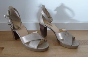 Paul Green Riemchen Sandaletten Gr. 7 (40,5) beige/Glitzer (gold?) - Bild 1 von 12