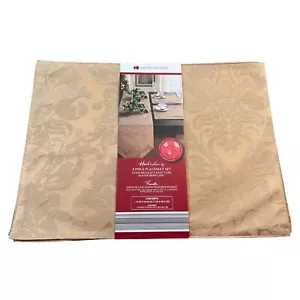 Juego de 4 manteles individuales Huntington Home 14" X 19" repelente de manchas dorado vacaciones Patt - Imagen 1 de 3