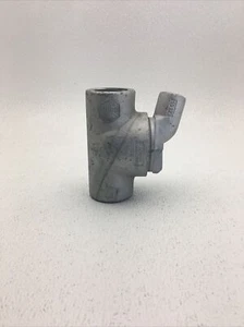 EZS4 CROUSE HINDS NO PLUGS AT ANY ANGLE CONDULET SEAL FITTING WITH1-1/4-INCH FEM - Picture 1 of 3