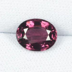 2.73 ct HOT LUSTROUS PURPLE PINK RED - NATURAL RHODOLITE GARNET Oval See Vdo 4C - Picture 1 of 2