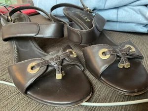 AUTHENTIC BALLY LEATHER SLING BACK KITTEN HEELS size 38Hardly used made in Italy - Picture 1 of 7