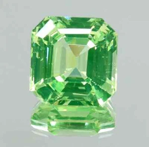 AAA+ Pakistan Certified Natural Green Peridot Emerald Cut Loose Gemstone 9.10 Ct - Picture 1 of 6
