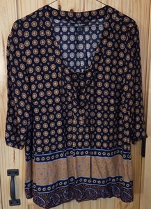 Blusa túnica Ulla Popken para mujer azul marino/dorado estampado 16/18 - Imagen 1 de 9