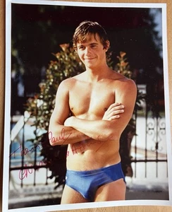 Foto autógrafa del actor Christoper Atkins de Blue Lagoon, Dallas - Imagen 1 de 3