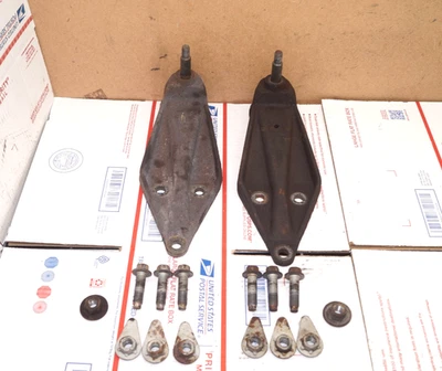 99-04 Ford Superduty F250 F350 eje delantero montaje de amortiguador superior con pernos 4x4 par OEM Foto 1 de 4