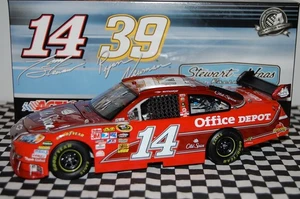 Tony Stewart #14 OLD SPICE IMPALA 2010 1/24 NASCAR Die-cast HANDSIGNIERT - Bild 1 von 2