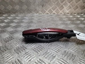 SKODA SUPERB SALOON 2001-2008 DOOR HANDLE EXTERIOR REAR DRIVERS SIDE IN RED - Picture 1 of 6