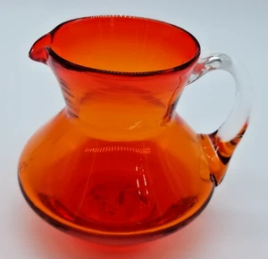 Jarra de vidrio ámbar soplado a mano Blenko vintage de 3,25" de altura - Imagen 1 de 4