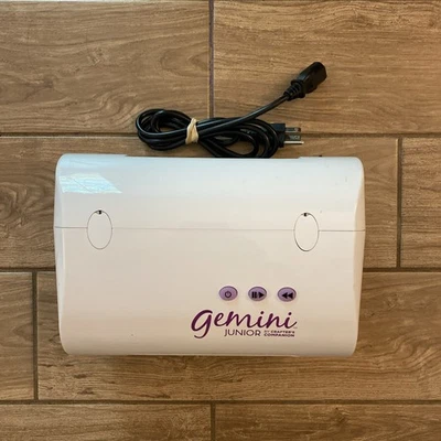 Crafters Companion Gemini Junior Die Cut Emboss Machine - Image 1 of 4