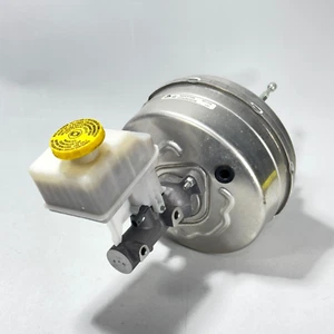 π 2019-24 RAM 1500 5TH POWER BRAKE VACUUM BOOSTER MASTER CYLINDER RESERVOIR OEM - Foto 1 di 15