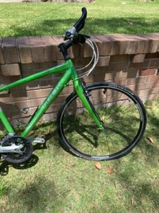 Trek commuter bike excellent condition - Picture 1 of 8
