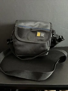 Case Logic Bag Crossbody Fanny Pack 7 x 7 x 3.5 Padded Black Camera CD Player - Picture 1 of 1