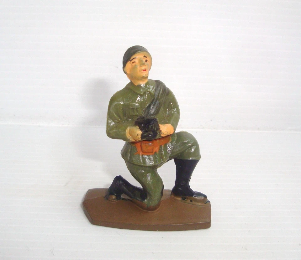 Estatueta JIM Swoppet Époque Starlux Clairet Cyrnos: Militaire Soldat Russe N°1 - Imagem 1 de 1