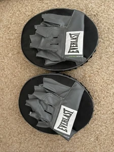 Everlast Boxing Black And Grey Spar Pads One Size GUC - Picture 1 of 3