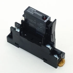 OMRON G3TA-ODX02S 24VDC Solid State Relay 2A 5-48V 5 Pins w/ Socket x 1 Set - Picture 1 of 5