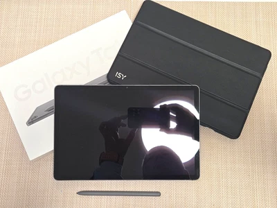 Samsung Galaxy Tab S9 FE WiFi 128 GB SM-X510 10,9 Zoll mit S-Pen und Case - Bild 1 von 4