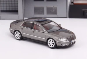 GCD 1:64 Gray VW Phaeton Luxury Sedan Model Diecast Metal Car Box - Picture 1 of 5