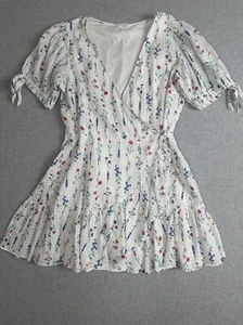 Vestido LC Lauren Conrad L Envolvente Blanco Multi Floral Volantes Dobladillo Manga Abullonada Casa de Campo - Imagen 1 de 10