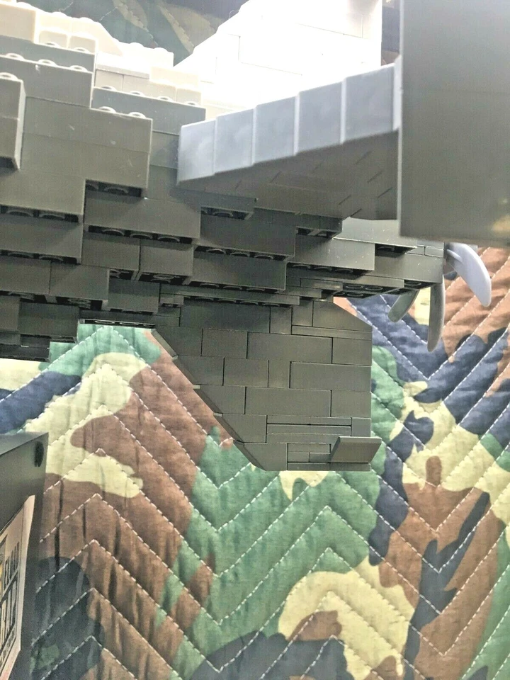 Vintage Mega Bloks Pro Builder Sea Wolf submarine #9775: Lower Rudder Assembly - Image 1 of 4