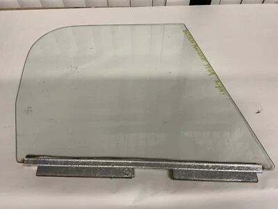 Datsun Roadster 1600 2000 1968-1970 puerta derecha ventana vidrio lado pasajero Foto 1 de 3